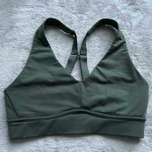 Fabletics Sport Bra - Picture 1 of 2